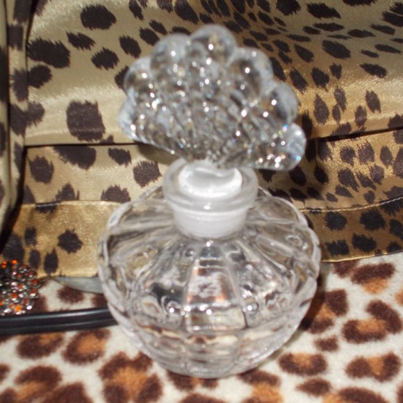 Other - Vintage glass perfume bottle approximately 4.5"x3.5"